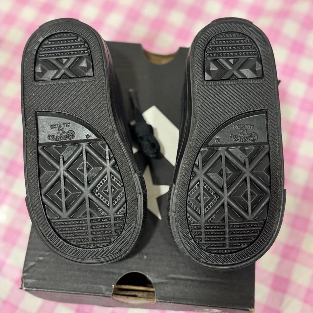 Converse Kids Black Low-Top Canvas Sneakers